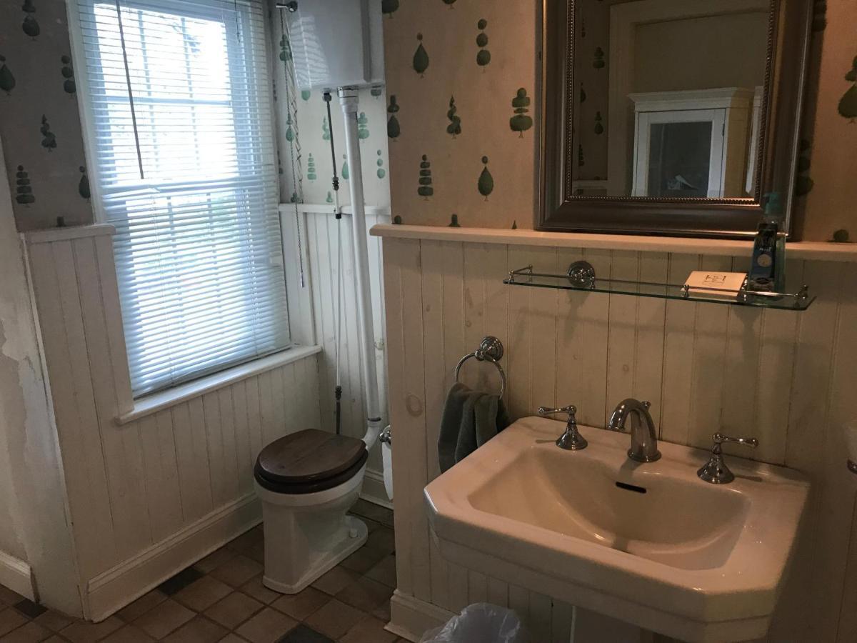 Wild Wisteria Bed & Breakfast Chadds Ford Exterior foto